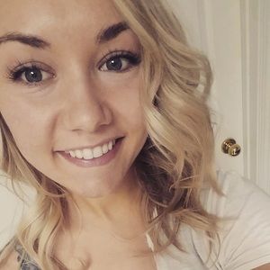 Meet your Posher, Victoria